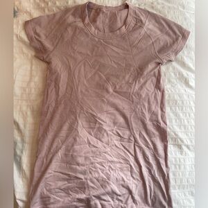 Lululemon swiftly tech T-shirt, size 6